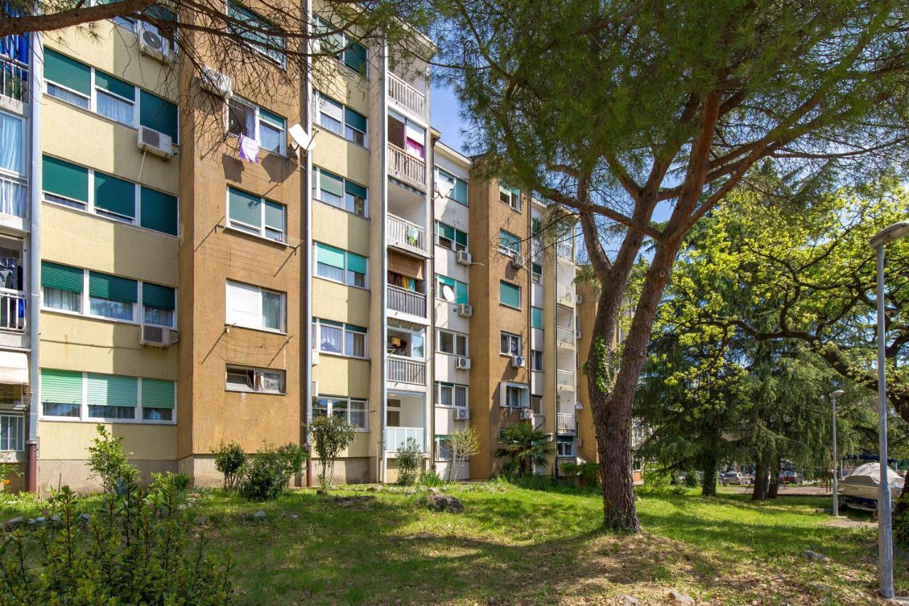 Sunny Studio Apartment With Balcony Fiume Esterno foto